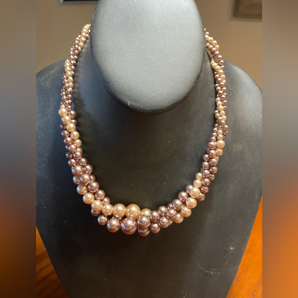 Women’s Necklace